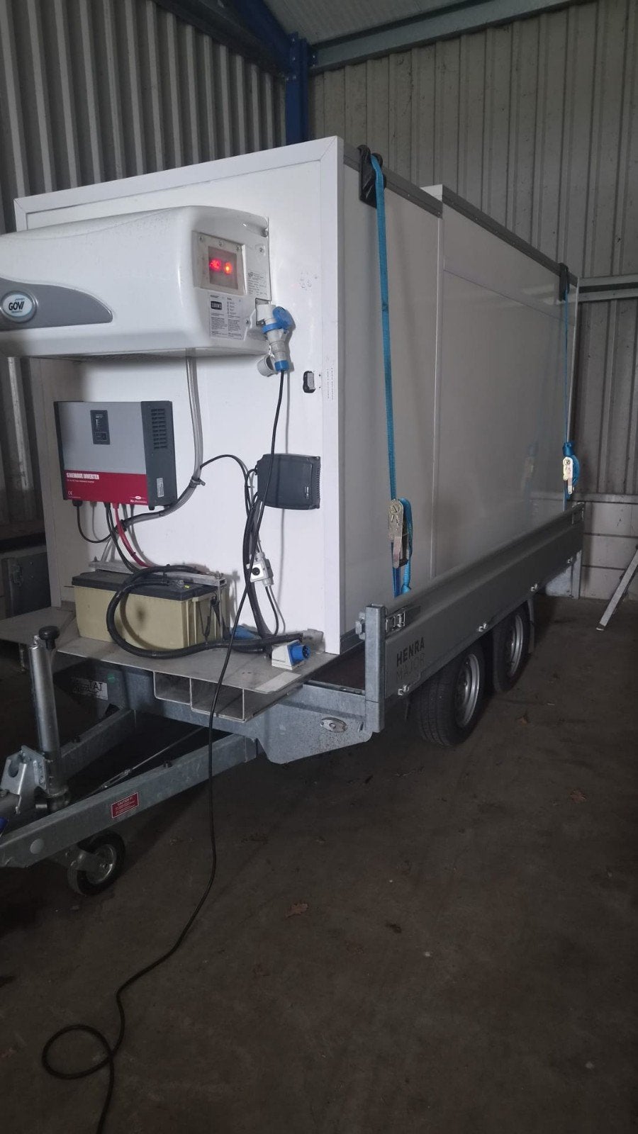Diepvries cel op nieuwe aanhanger met Govi motor, Ophalen