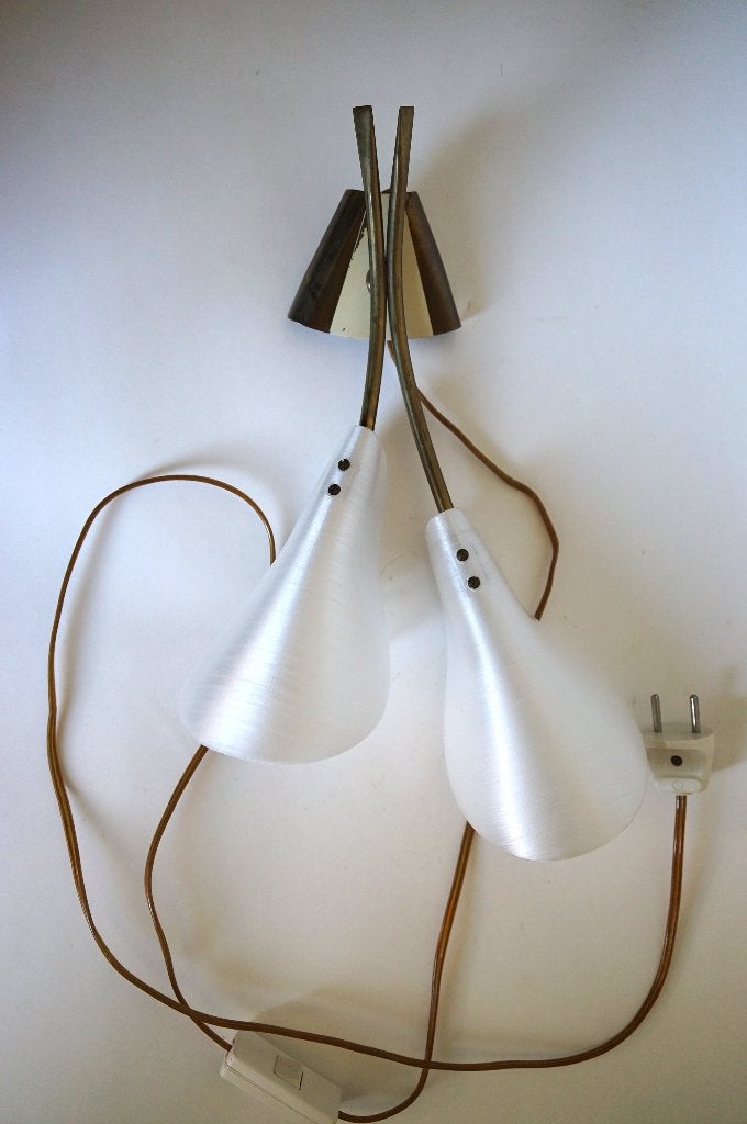 vintage 3D kunststof twee licht wandlamp messing metaal, Ophalen of Verzenden, Gebruikt, Overige materialen