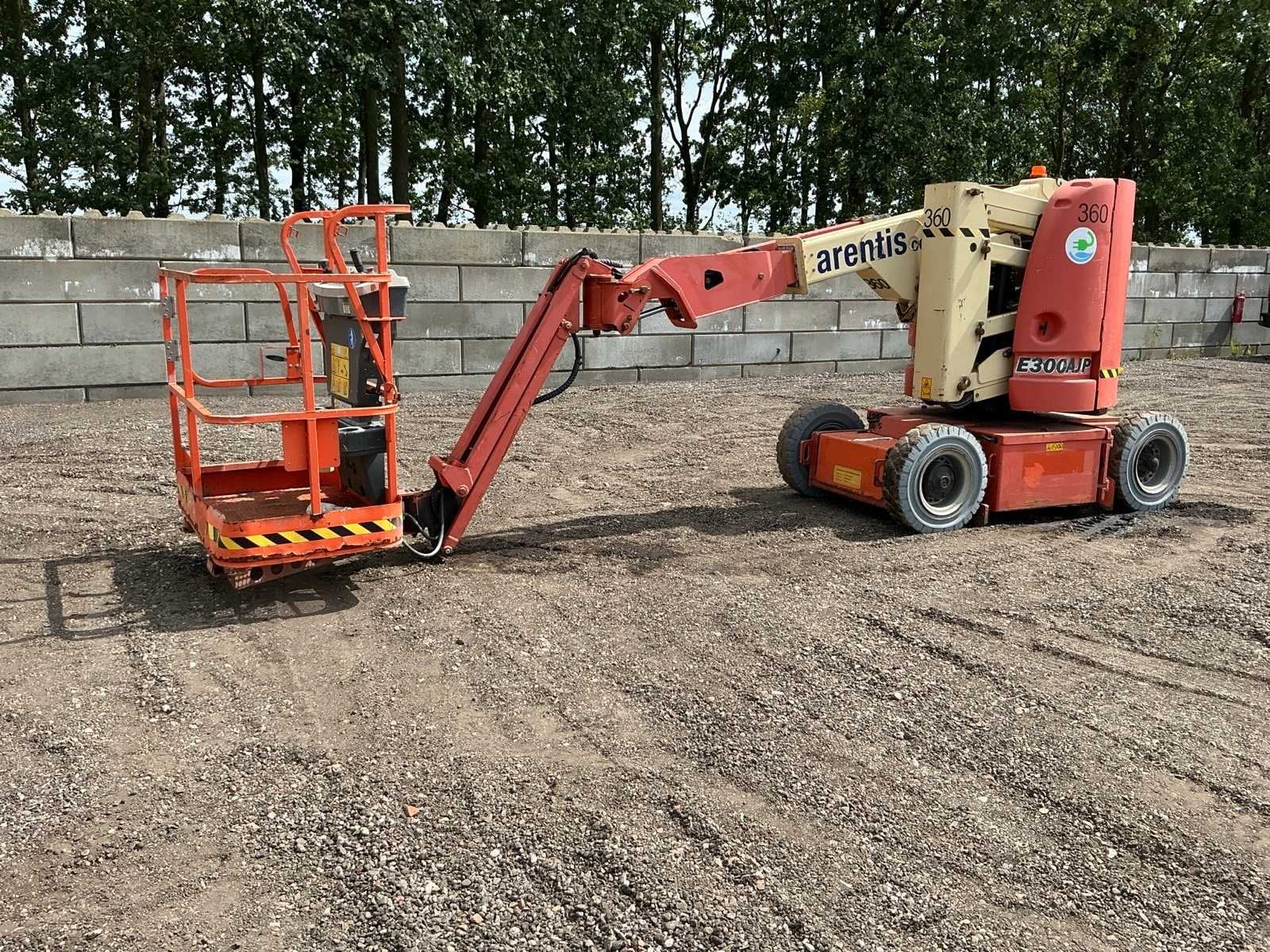 2006 JLG E300AJP Hoogwerkers