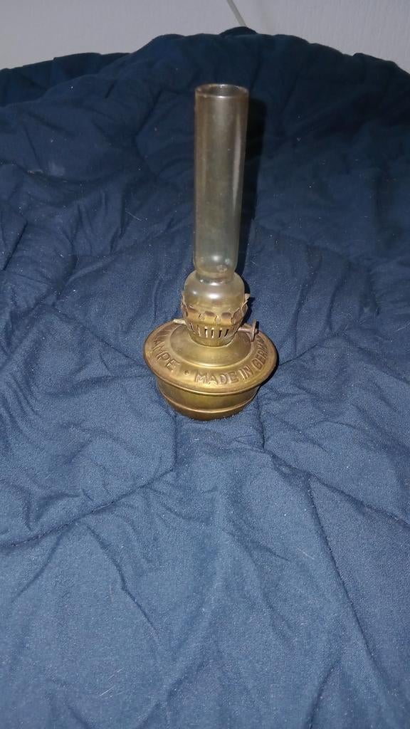 Antieke olielamp uit 1945, Ophalen of Verzenden, Koper of Brons