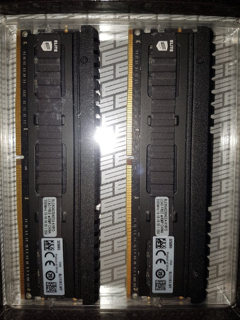 Crucial Ballistix Elite 32GB DDR4-3000 CL15 10ns (4 x 8GB), 32 GB, DDR4, Ophalen of Verzenden, Zo goed als nieuw