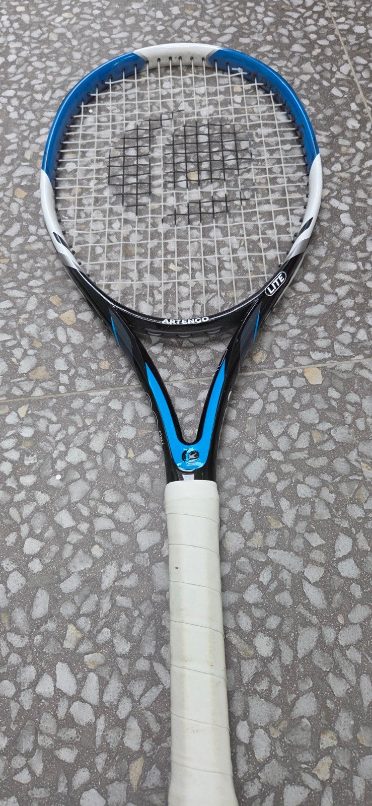 2 jeugd tennisrackets Decathlon - Artengo TR530 en TR160, Sport en Fitness, Tennis, L00, Zo goed als nieuw, Racket, Ophalen