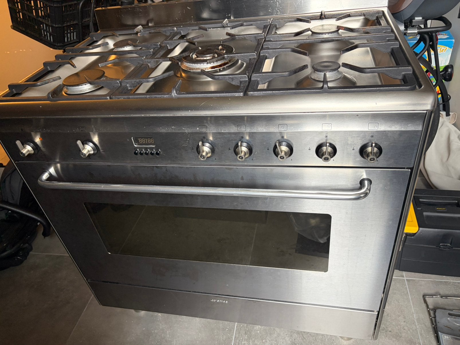 Smeg gasfornuis 90cm breed, Witgoed en Apparatuur, Fornuizen, Ophalen, Gebruikt, 60 cm of meer, Gas