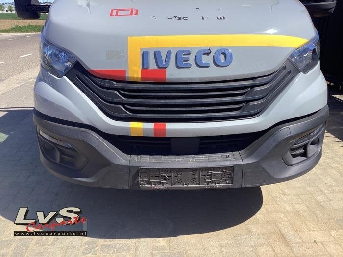 Voorkop compleet van een Iveco New Daily (52221), Gebruikt, -, Overige automerken, -