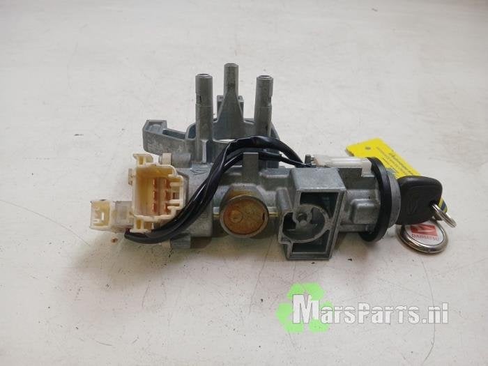 Kontaktslot + Sleutel van een Daihatsu Sirion, Gebruikt, Daihatsu, -, -