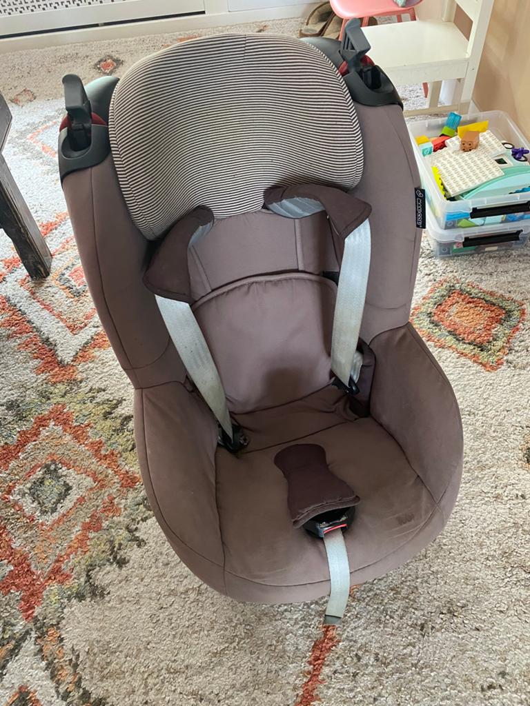 Isofix autostoel, Kinderen en Baby's, Autostoeltjes, Ophalen, Autogordel of Isofix, Gebruikt, 9 t/m 18 kg