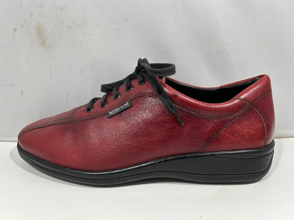 Mephisto, maat 38.5 Veterschoenen in kersen rood., Kleding | Dames, Schoenen, Mephisto, Verzenden, Rood, Sneakers of Gympen