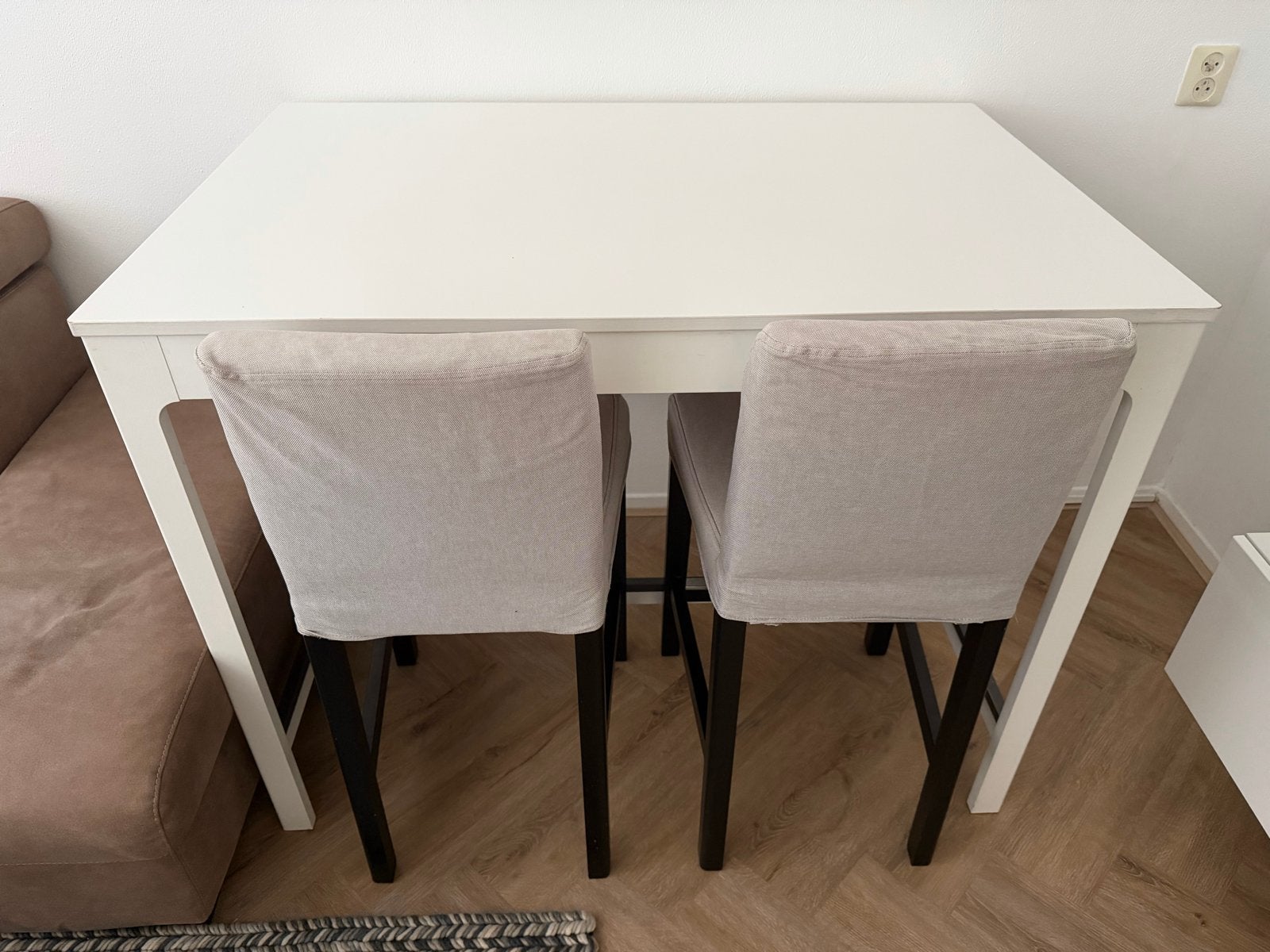 Bartafel met twee barkrukken - 80x120x90 cm, 2 krukken, Ophalen of Verzenden, Gebruikt, 90 cm of meer