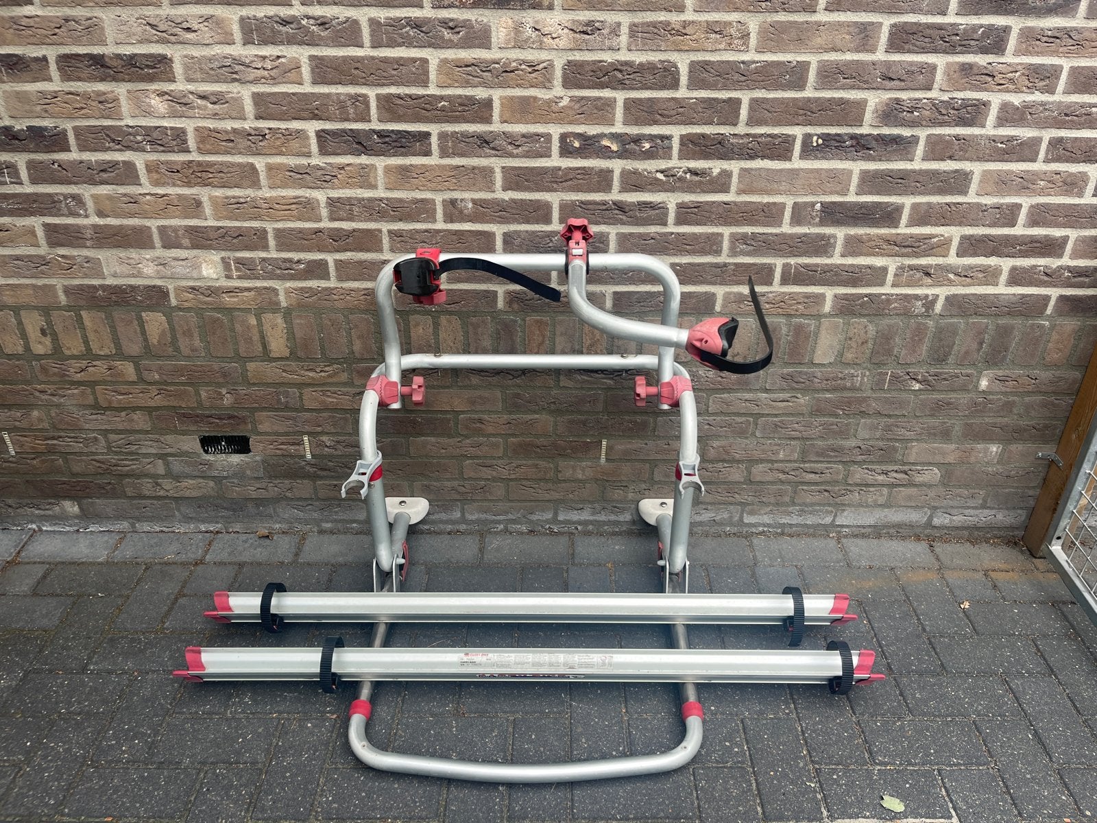 Fietsendrager voor 2 (elektrische) fietsen achterop caravan, Achterklepdrager, Gebruikt, Ophalen of Verzenden, 2 fietsen