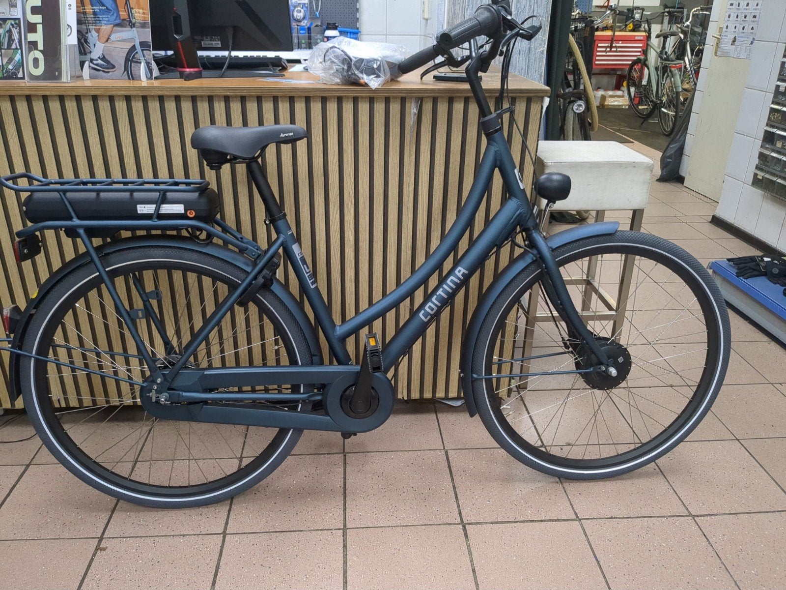 Cortina E-U1 Dames E-bike met Bafang motor, Ophalen, Gebruikt, Cortina Fietsen B.V., Postbus 1, 7900 AA Hoogeveen, Nederland