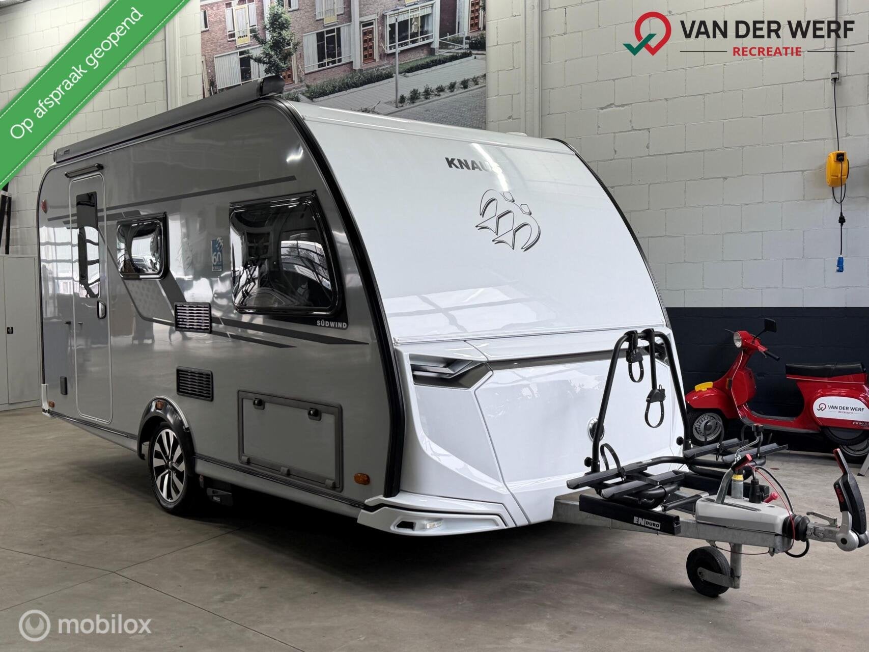 Knaus Südwind 420 QD 60 YEARS I Mover I Thule Luifel I 2023, Schokbreker, Bedrijf, Treinzit, 6 tot 7 meter