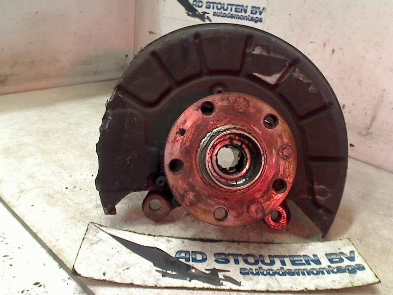 Fusee Rechts Voor Volkswagen Touran (1T1/T2) 2007, Gebruikt, Volkswagen, Volkswagen AG, Kundenbetreuung@volkswagen.de