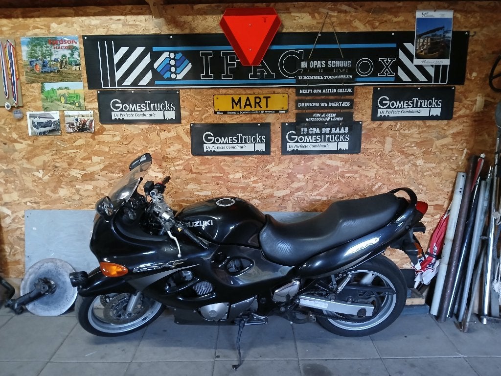 Suzuki GSX-600-F MOTOR, Motoren, Sportuitlaat, 4 cilinders, Motorrijbewijs A, Gebruikt