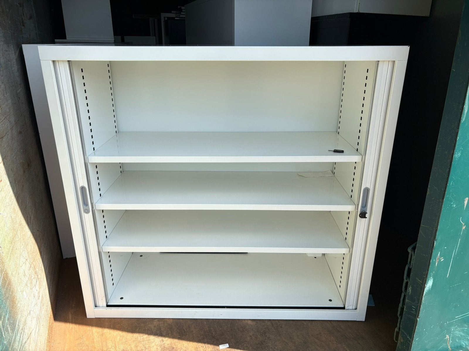 Witte archiefkasten, Huis en Inrichting, Kasten | Roldeurkasten en Archiefkasten, Ophalen, 100 tot 150 cm, 100 tot 150 cm, Zo goed als nieuw
