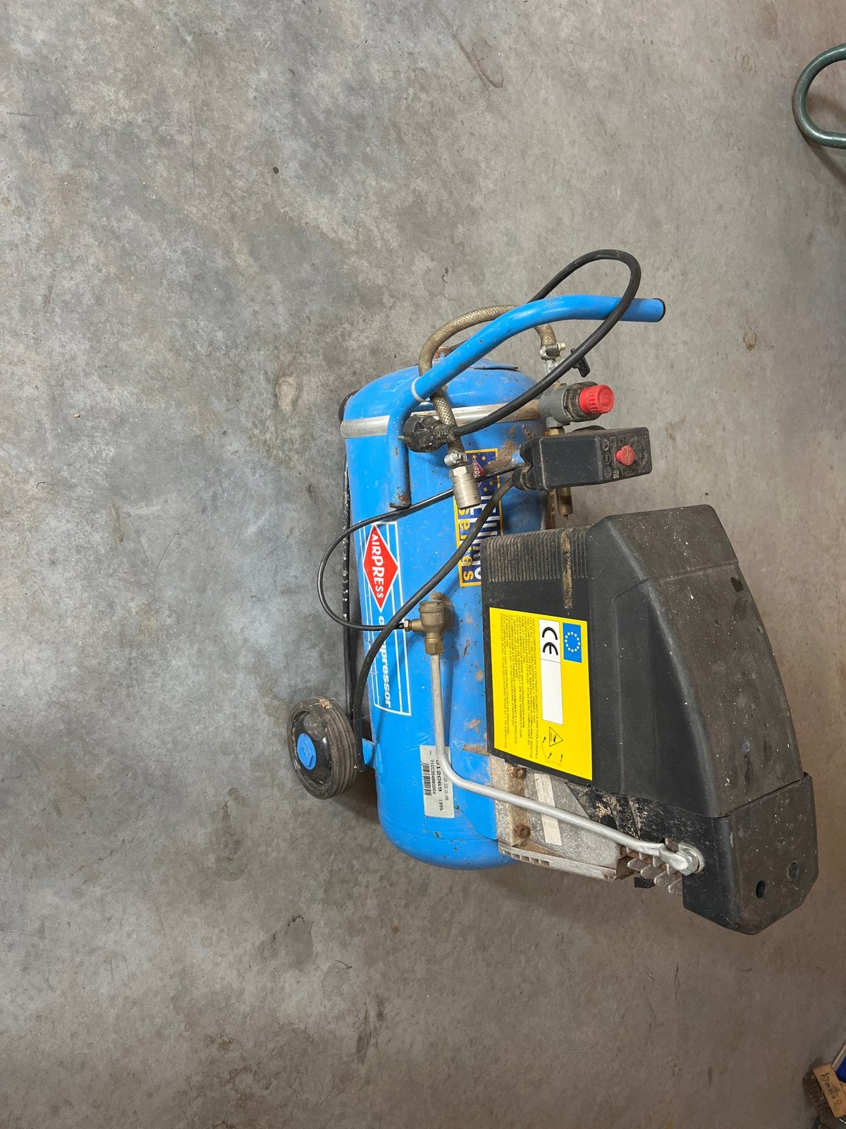 Gebruikte Airpress Compressor Euro Series 1.5 PK, Gebruikt, 6 tot 10 bar, Ophalen of Verzenden, Minder dan 200 liter/min