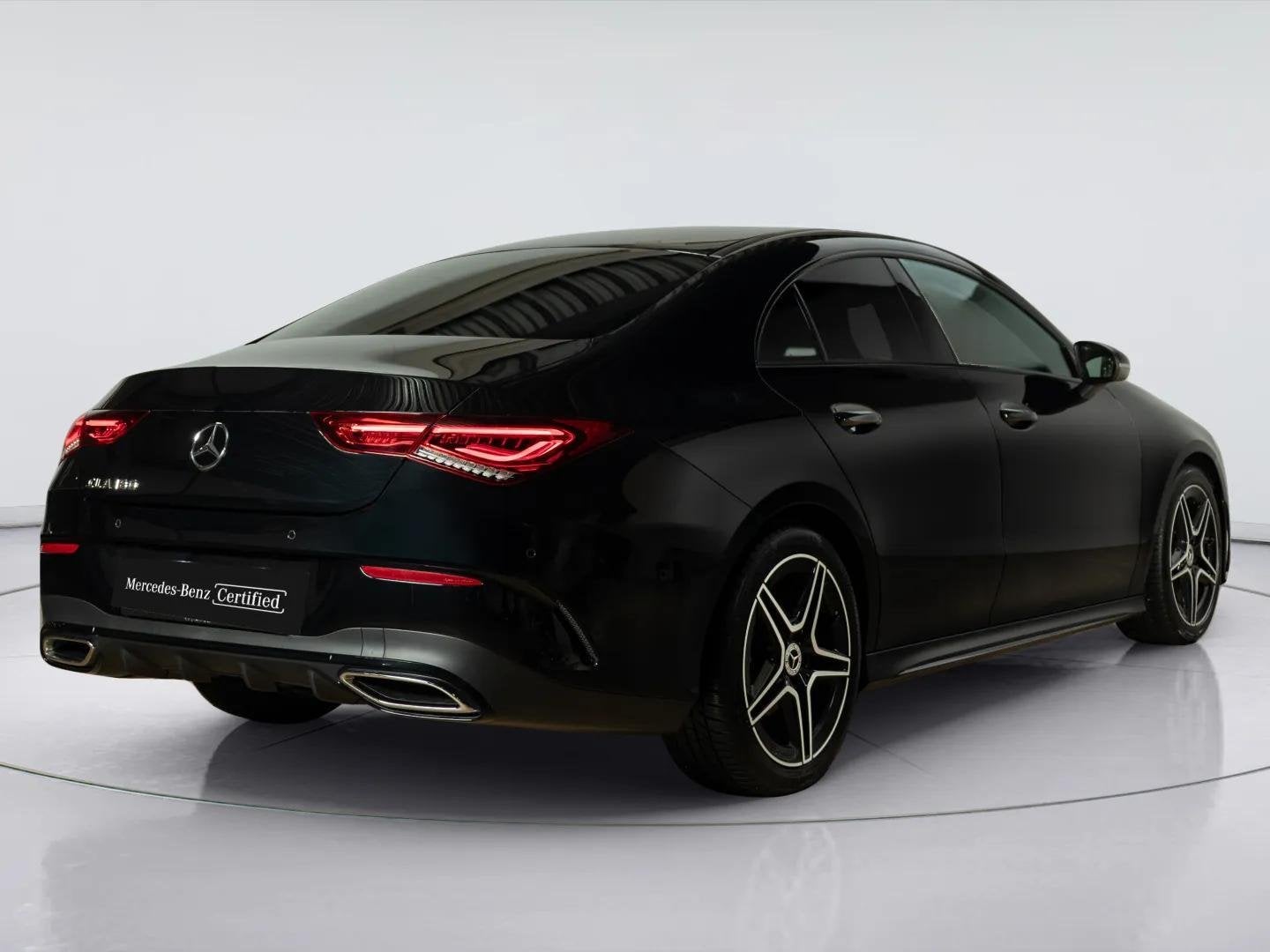 Mercedes-Benz CLA Coupé 180 Business Solution AMG, Auto's, Mercedes-Benz, CLA, Gebruikt, 4 cilinders, Leder en Stof
