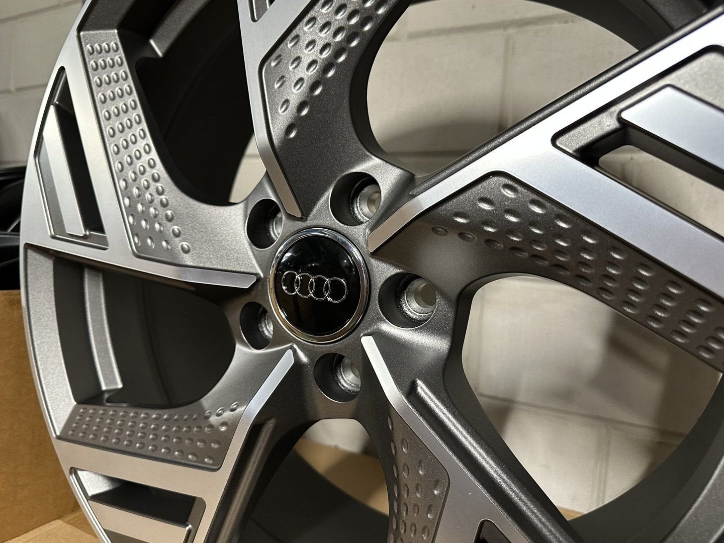 NIEUW 19inch Audi VW Seat Skoda BMW RS Style Velgen! 5x112, 19 inch, -, -, Banden en Velgen