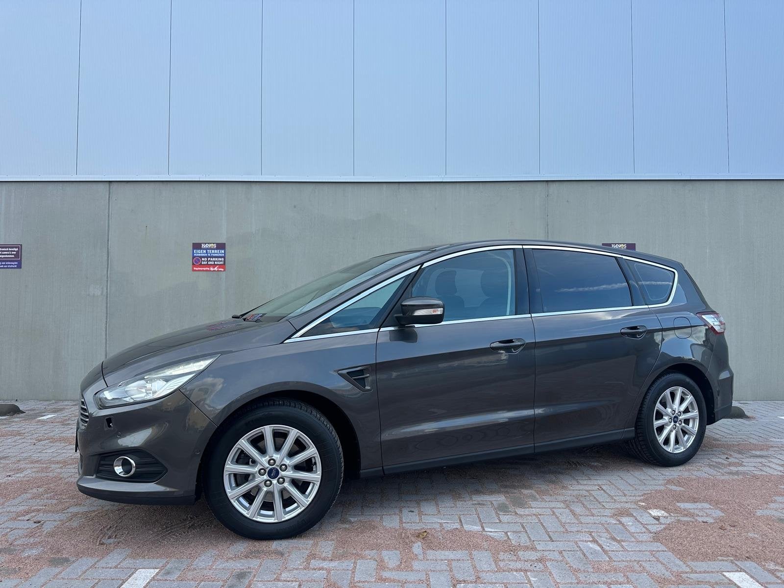 Ford S-Max 1.5 Titanium 7p. Climate C, Cruise C, Navigatie,, Auto's, Voorwielaandrijving, 15 km/l, 4 cilinders, Met garantie (alle)