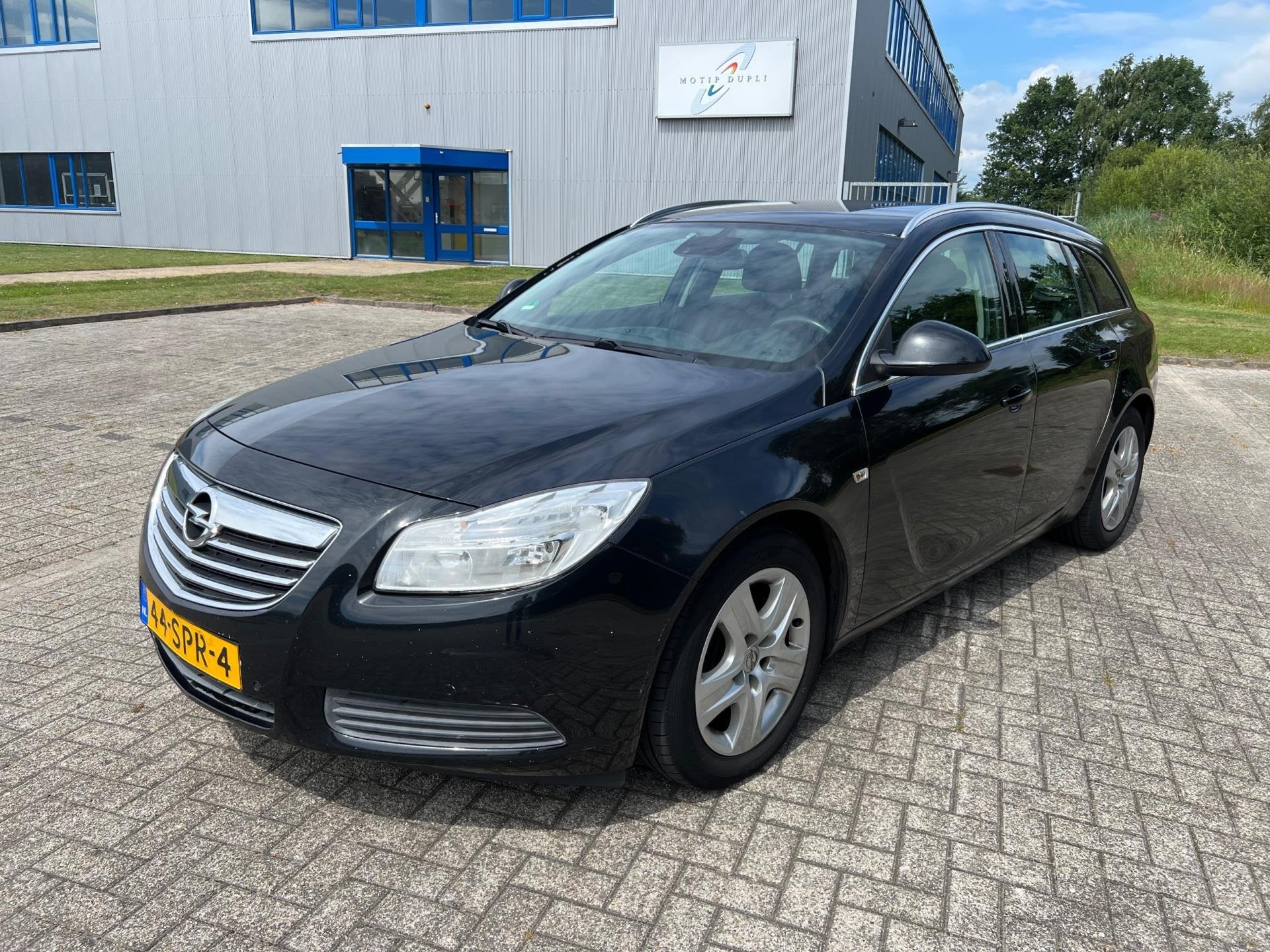 Opel Insignia Sports Tourer 2.0 CDTI Business Edition, Voorwielaandrijving, Euro 5, Metallic lak, 4 cilinders