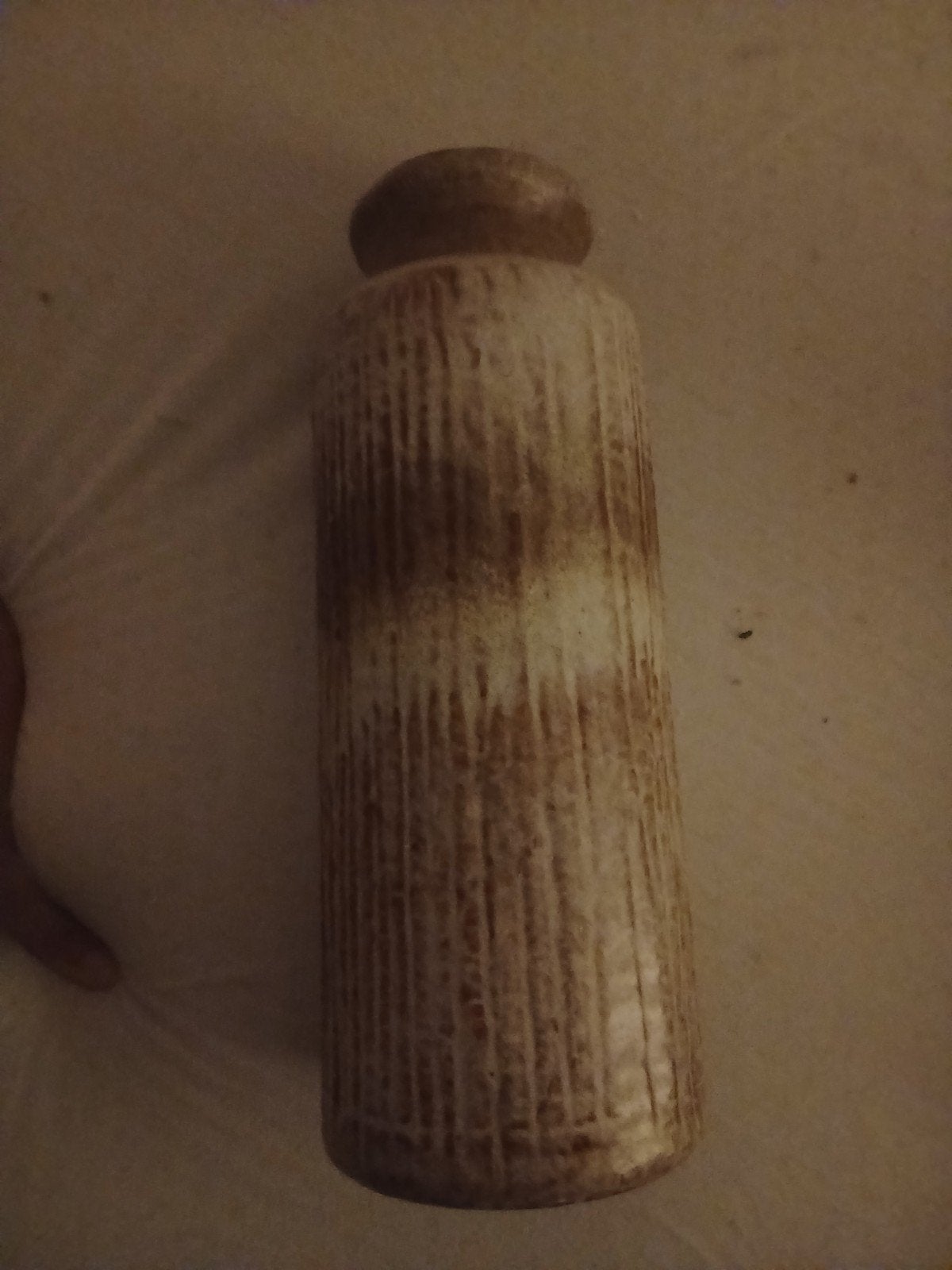 Vintage Aardewerk Vaas met Reliëf - Bruin/Beige, Antiek en Kunst, Ophalen of Verzenden