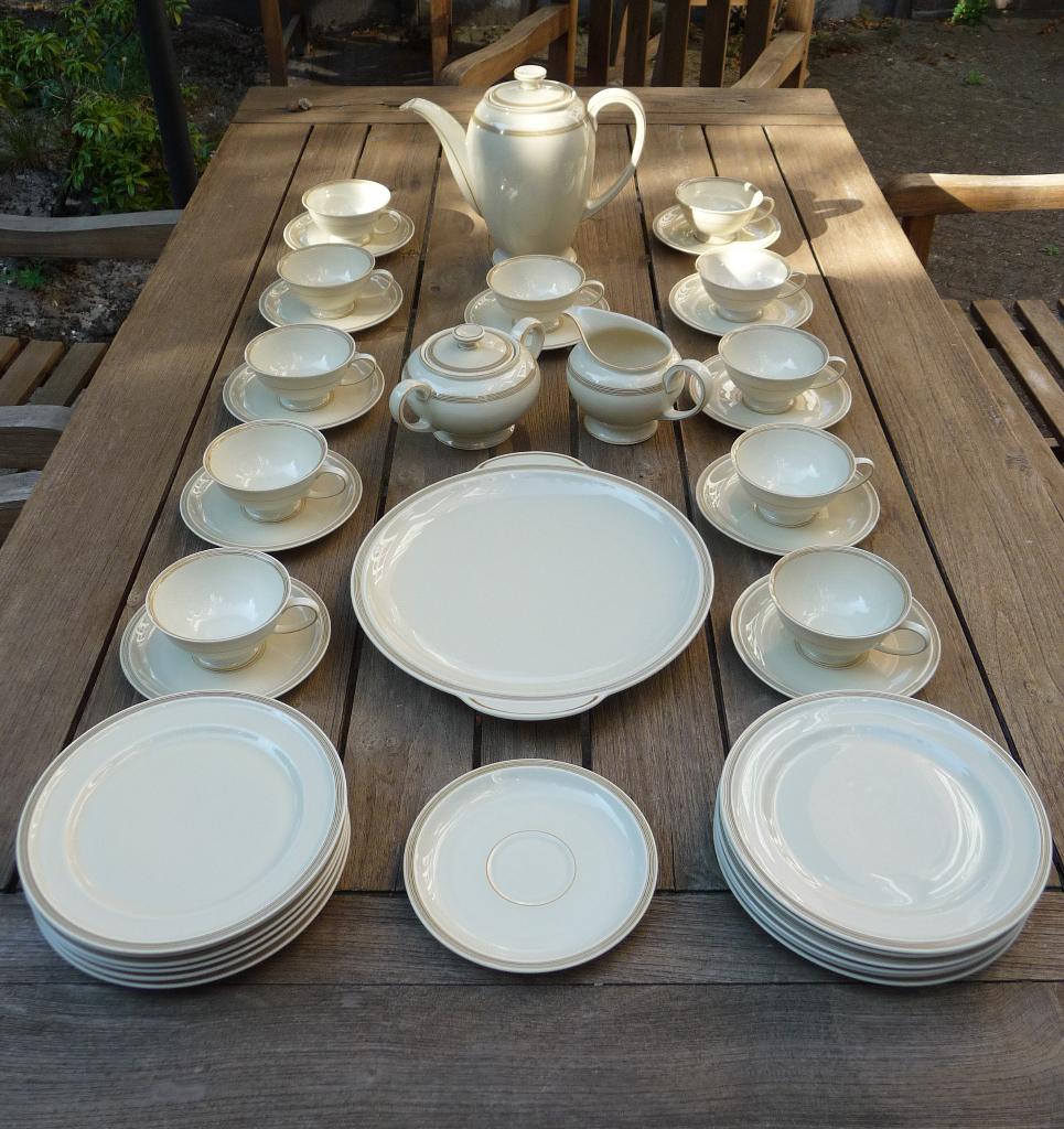 Rosenthal Winifred Linienspiel porselein koffie/theeservies, Antiek en Kunst, Antiek | Servies compleet, Ophalen