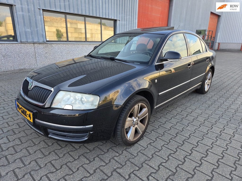 Skoda Superb 2.8 V6 Laurin & Klement AUT 2007 Leer Clima, Auto's, Skoda, Gebruikt, Zwart, Bedrijf, Navigatiesysteem