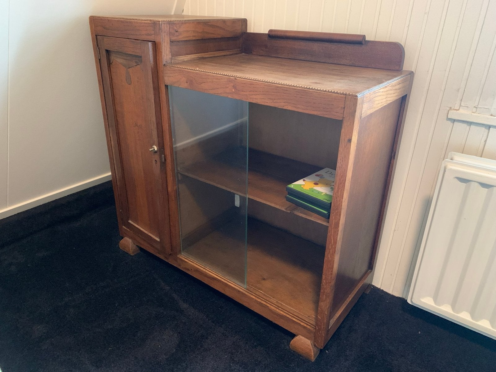 Antiek houten dressoir met glazen schuifdeuren, Ophalen