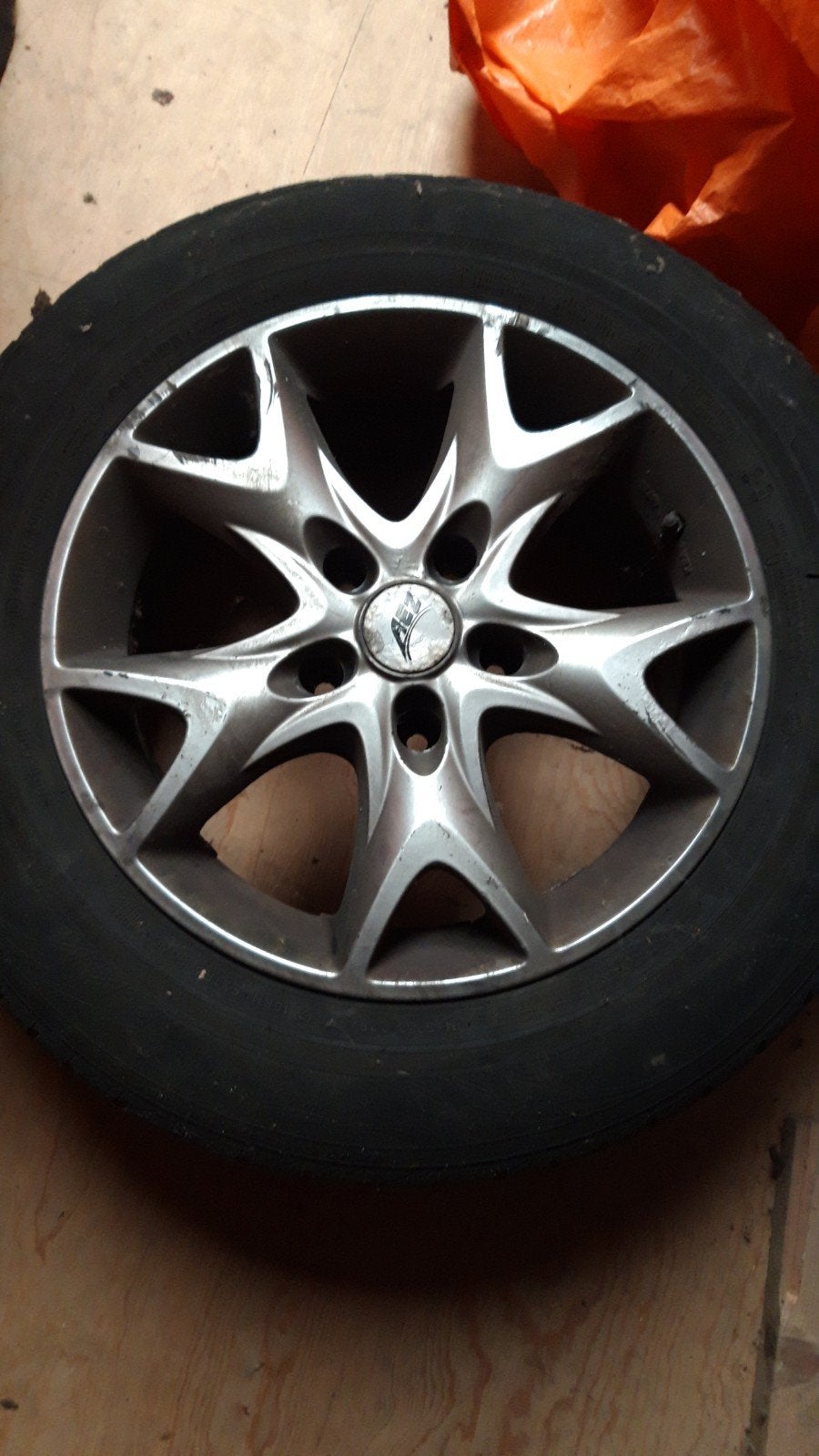 Velgen voor Chrysler, 1 met winterband 225/65 R17, Ophalen, Gebruikt