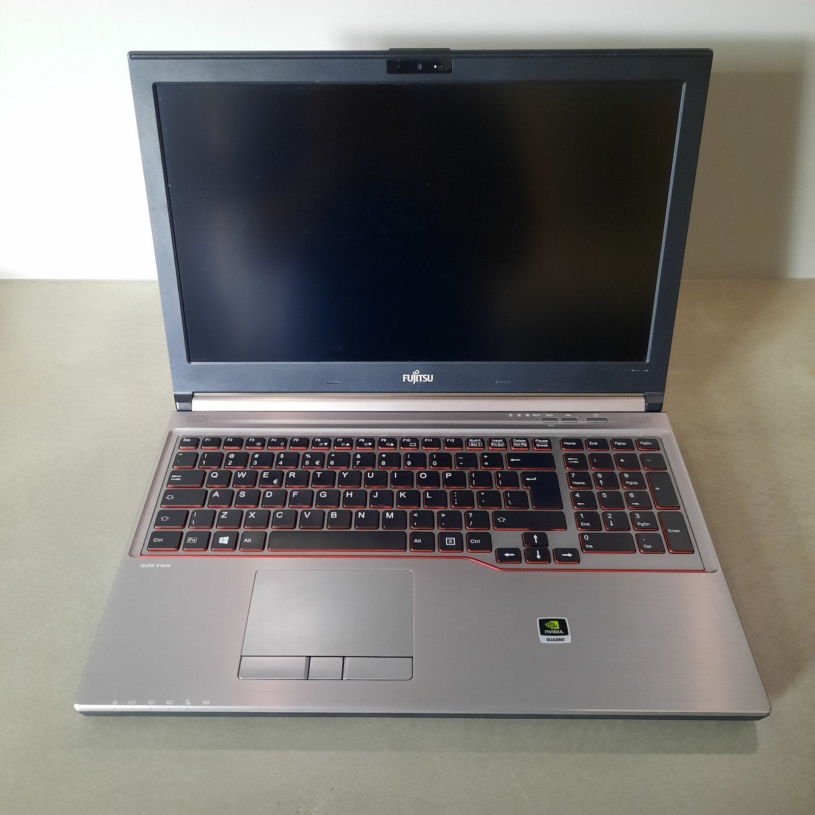 Fujitsu Celsius H730 Laptop met Adapter en Samsonite Rugtas, Fuijtsu, Gebruikt, Qwerty, Ophalen of Verzenden