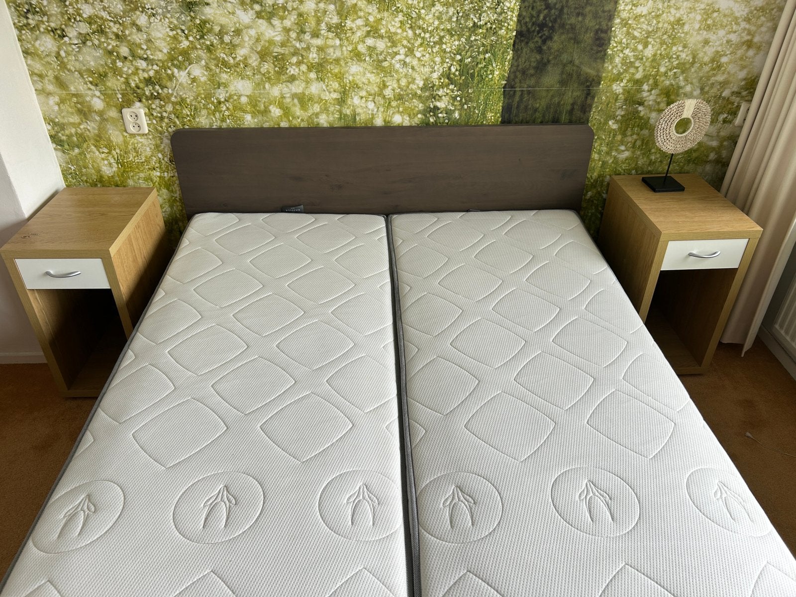 Comfortabel Swiss Sense bed, 220x160, Ophalen, Zo goed als nieuw, Tweepersoons, 160 cm