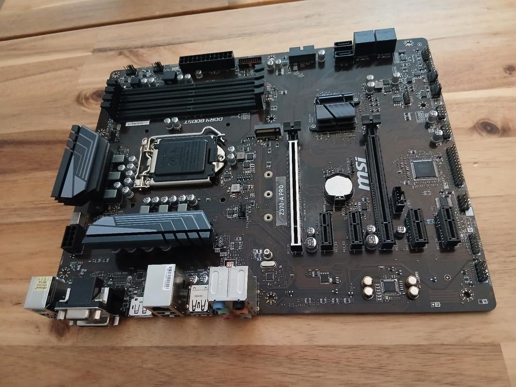 MSI Moederbord Z370 - a pro Zo goed als nieuw, Computers en Software, Moederborden, Onbekend, Overige soorten, Standaard, Ophalen of Verzenden