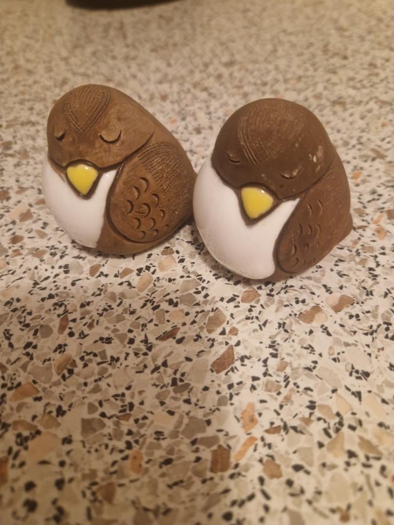 Set van 2 schattige decoratieve vogeltjes, Ophalen of Verzenden, Zo goed als nieuw, Bruin, Steen/keramiek