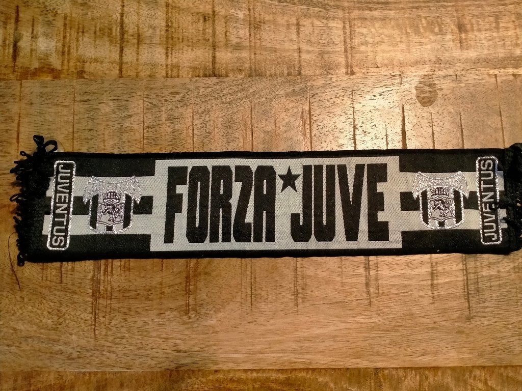 Juventus Juve Forza voetbal vaantje club vintage met zuignap, Ophalen of Verzenden, Gebruikt, Buitenlandse clubs, Vaantje of Sjaal