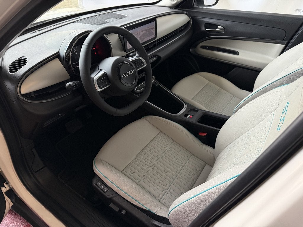 Fiat 600 1.2 Hybrid La Prima • Leder • Massage Stoelen, 12 maanden, Gebruikt, 1199 cc, 620 kg