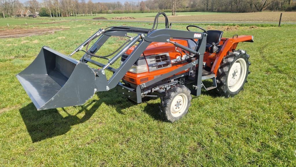KRACHTIGE KUBOTA GL19 21PK met NIEUWE! voorlader!, Ophalen, Versnellingen