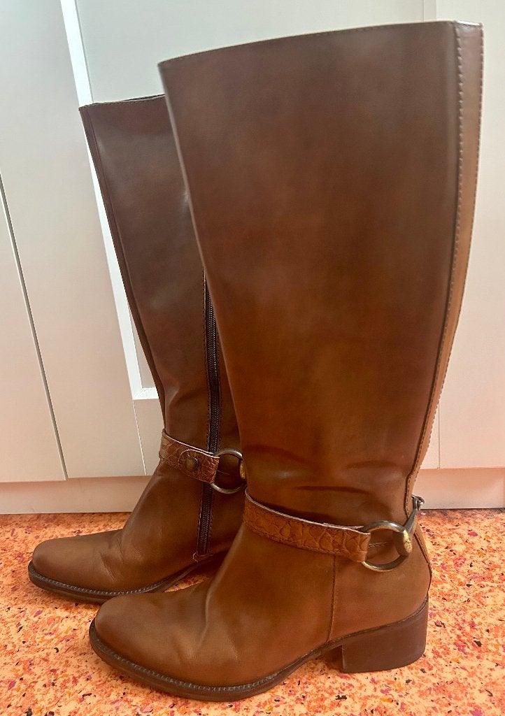 Mooie bruine hoge leren laarzen maat 39 met rits, Kleding | Dames, Hoge laarzen, Bruin, Ophalen of Verzenden, Zo goed als nieuw