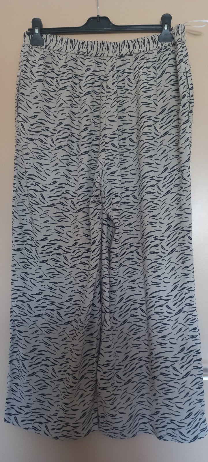 Wijde zomerbroek mt 44 Safariprint viscose, Kleding | Dames, Broeken en Pantalons, Bonprix, Beige, Maat 42/44 (L), Ophalen of Verzenden