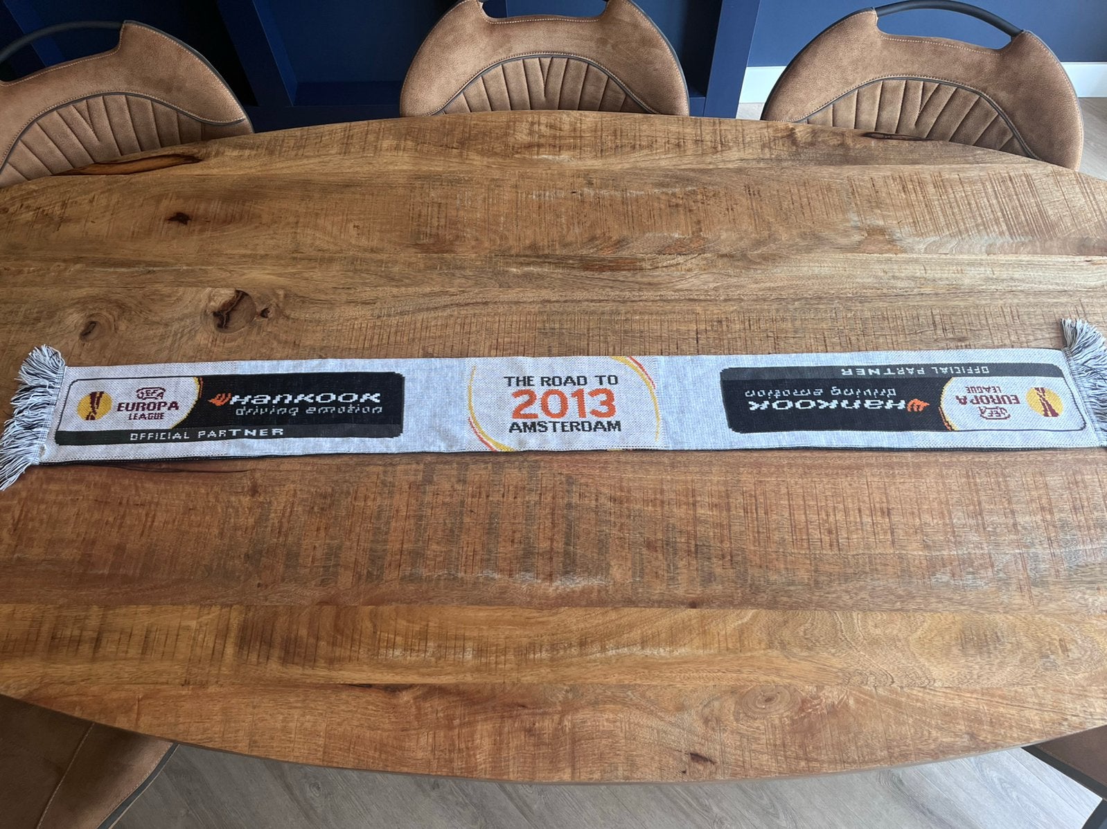 Europa leauge 2013 speciale Hankook editie, Kleding | Heren, Ophalen of Verzenden, Zo goed als nieuw, Sjaal