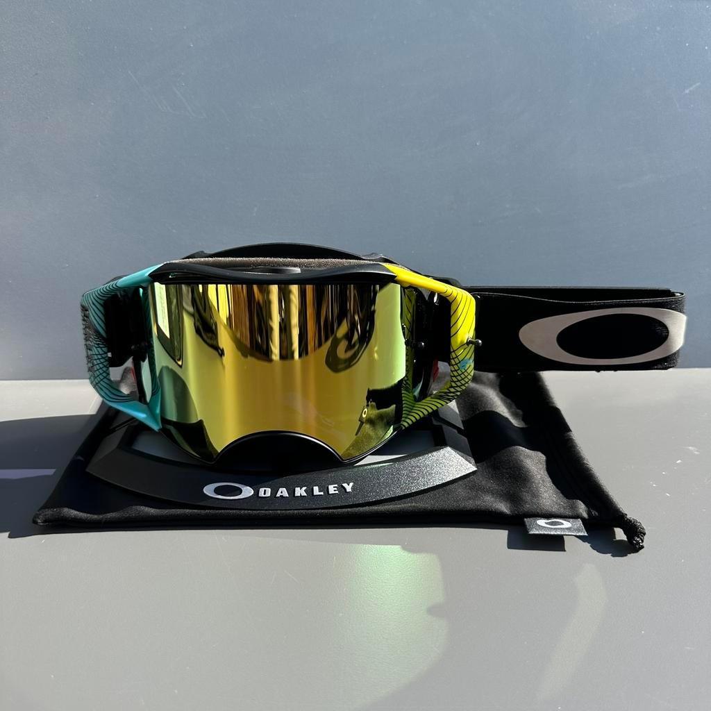 ZGAN Nieuwe Oakley Airbrake bril, Motoren, Kleding | Motorkleding, Ophalen of Verzenden, Tweedehands, Kinderen, Overige typen