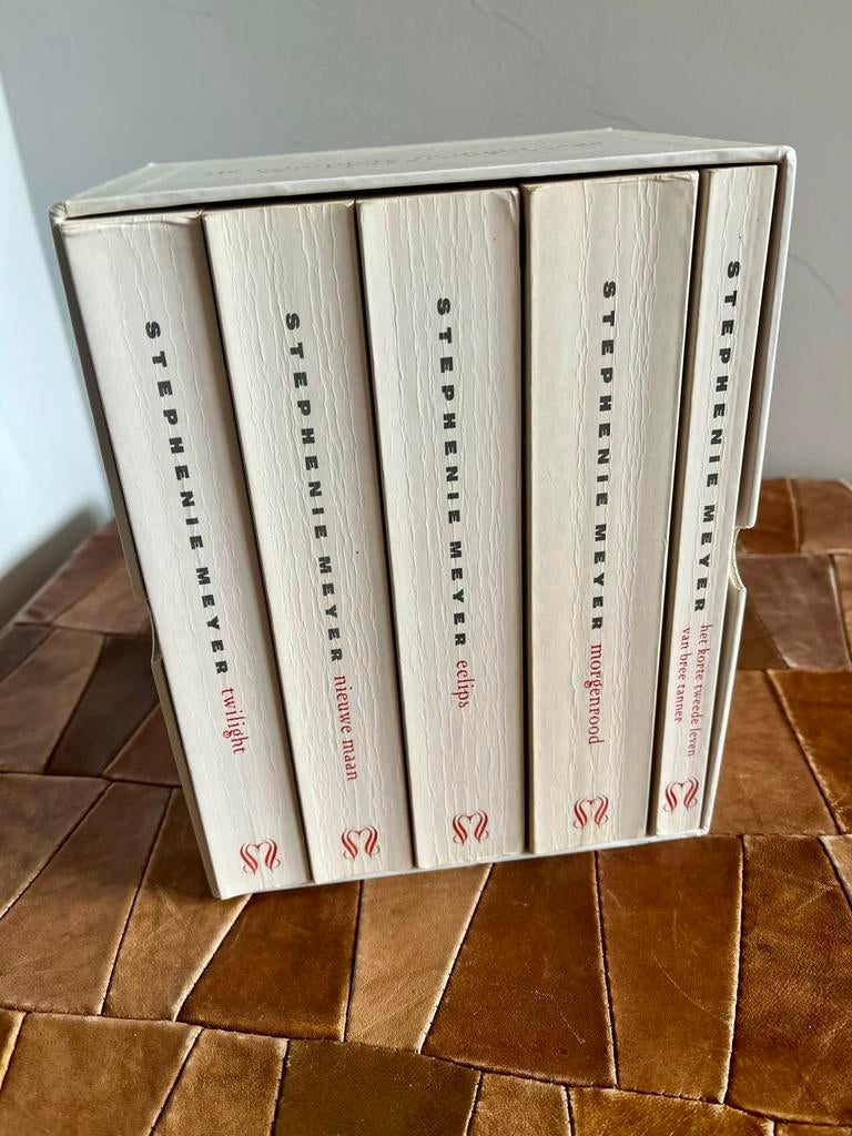 De complete Twilight Saga boxset - Stephenie Meyer, Ophalen of Verzenden, Gelezen, Nederland