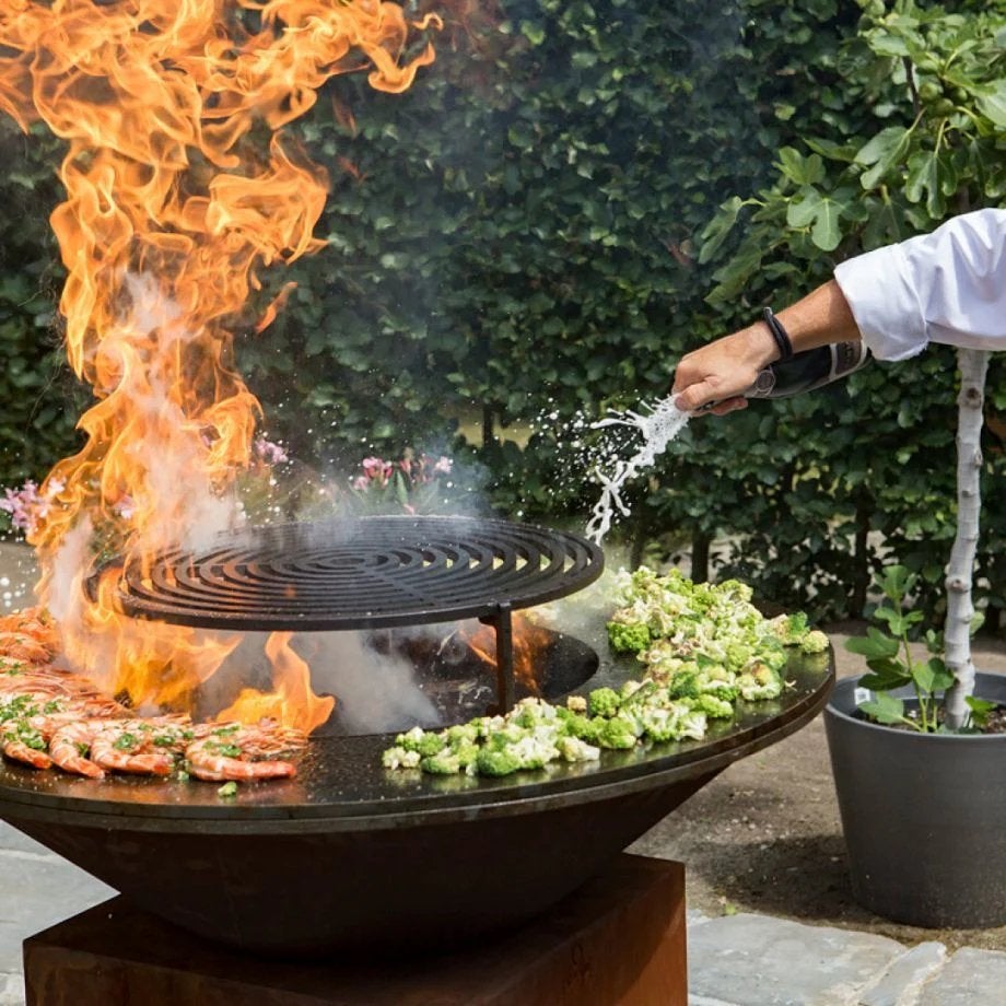 Ofyr 85 storage corten 1x gebruikt en dus zgan ZEER COMPLEET, Tuin en Terras, Houtskoolbarbecues, Ophalen, Zo goed als nieuw