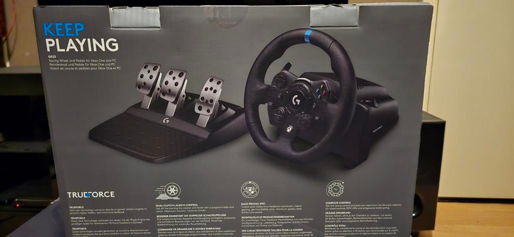 Logitech G923 met Driving Force Shifter, Ophalen