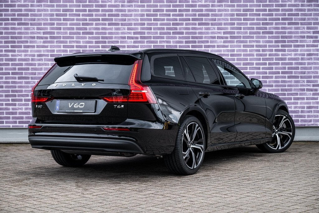 Volvo V60 2.0 T6 Plug-in hybrid AWD Essential | Adaptive Cru, Auto's, Volvo, Automaat, 12 maanden, Euro 6, 4 cilinders
