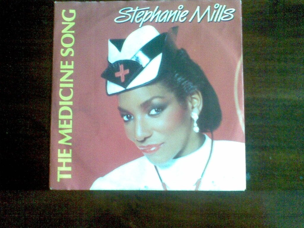 Single - Stephanie Mills - The medicine song, Cd's en Dvd's, Ophalen of Verzenden, Zo goed als nieuw, Dance en House