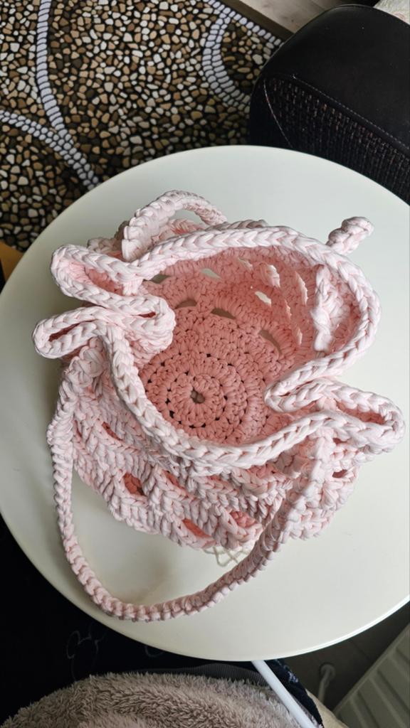 Handgemaakte gehaakte zomertas - Lichtroze, Sieraden, Tassen en Uiterlijk, Tassen | Damestassen, Ophalen of Verzenden, Nieuw, Roze