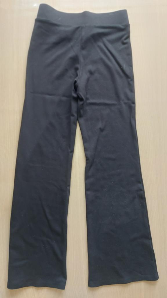 H&M Zwarte Flared Legging Maat 170 (XS/S), Ophalen of Verzenden, Zo goed als nieuw