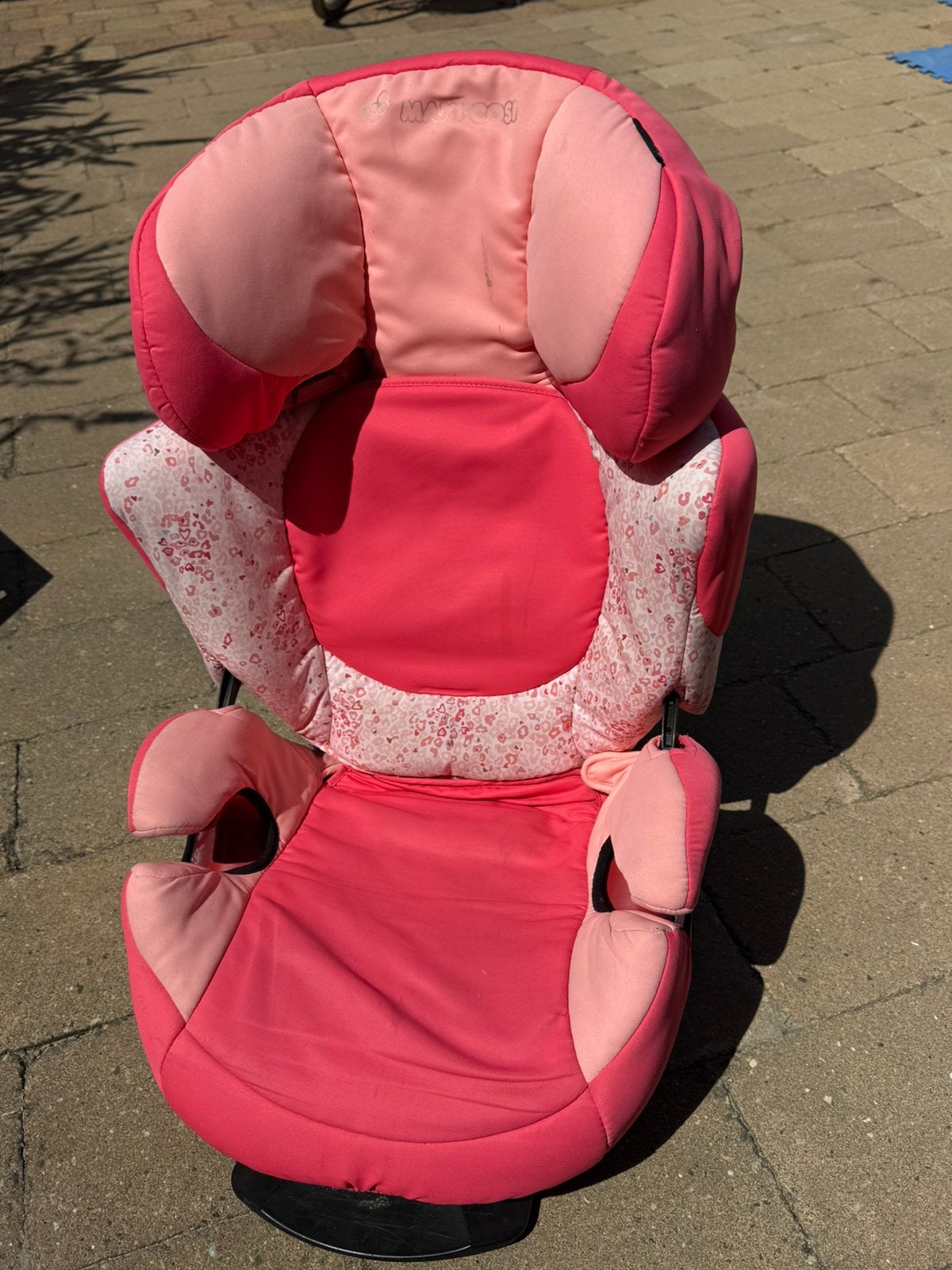 Leuke roze autostoel voor een echte prinses., Kinderen en Baby's, Autostoeltjes, 15 t/m 36 kg, Zo goed als nieuw, Isofix, Ophalen