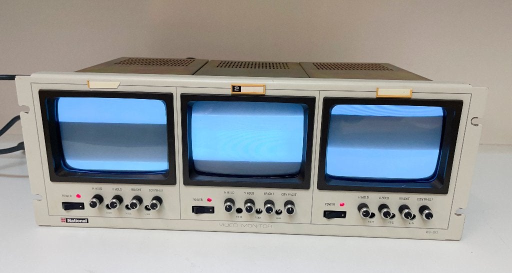 National WV-763 professionele zwart-wit 3 x 5" CRT-monitoren, Ophalen of Verzenden