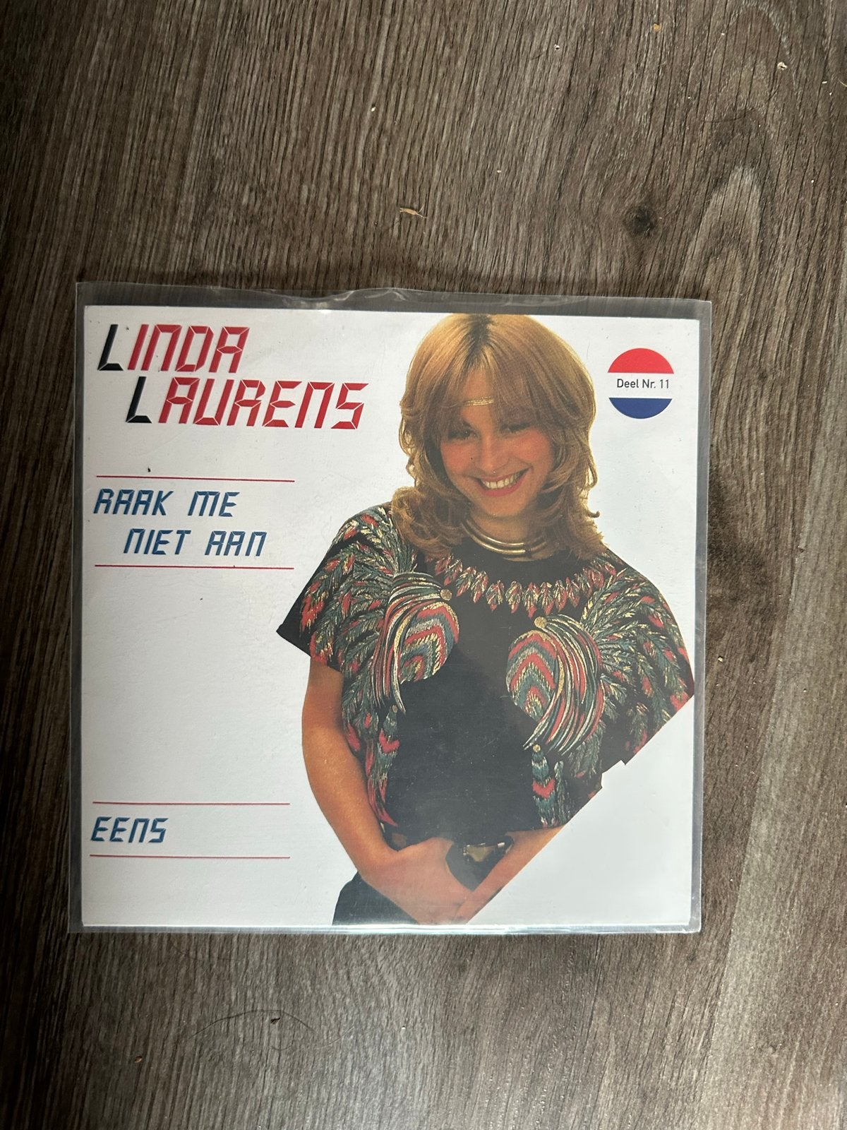 Linda Laurens - Raak Me Niet Aan / Eens (Deel Nr. 11), Ophalen of Verzenden, Gebruikt, Nederlandstalig