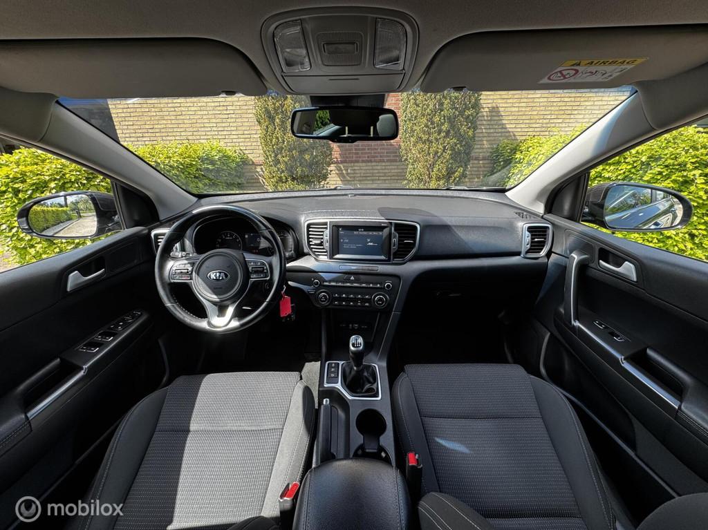 Kia Sportage 1.6 GDI DynamicLine Camera*Carplay*Trekhaak*Cru, Voorwielaandrijving, Gebruikt, 4 cilinders, Met garantie (alle)